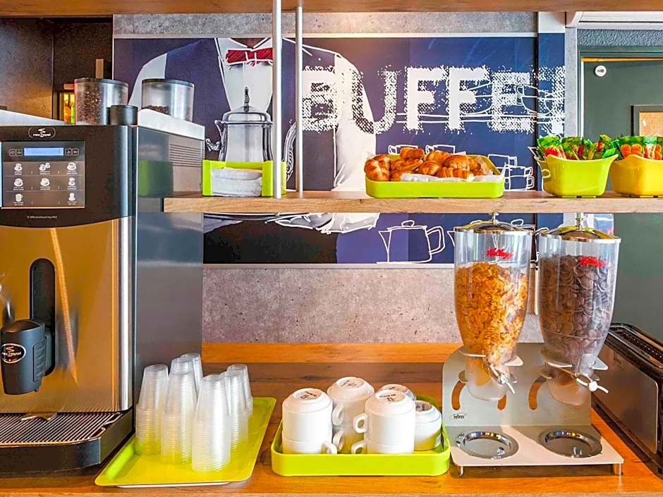 ibis Budget Courbevoie Paris La Defense