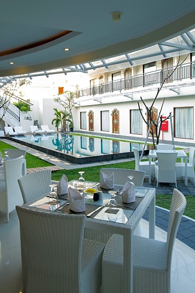 Agung Putra Hotel & Apartments