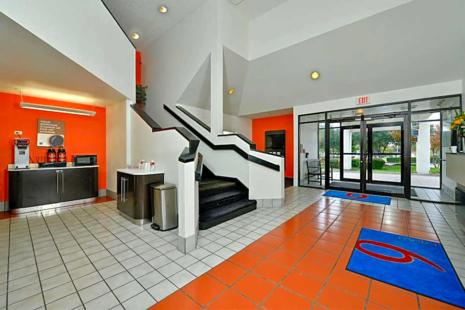 Motel 6-Plano, TX - West - Frisco
