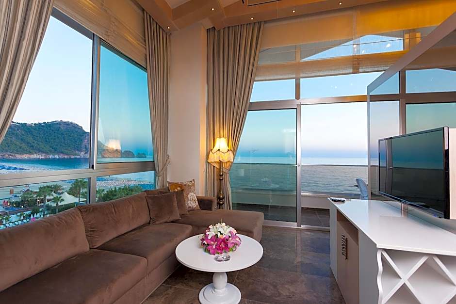 Xperia Saray Beach Hotel