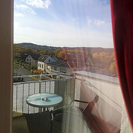 Doppelzimmer-Klassisch-Eigenes Badezimmer-Balkon