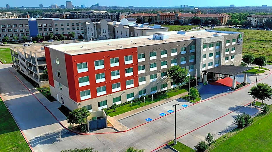 Holiday Inn Express & Suites Dallas NW - Farmers Branch By IHG