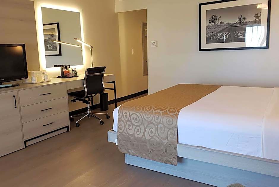Ramada by Wyndham Burbank Airport