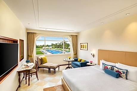 Deluxe Room Pool View King Bed With 15% discount on F&B, Spa & Laundry