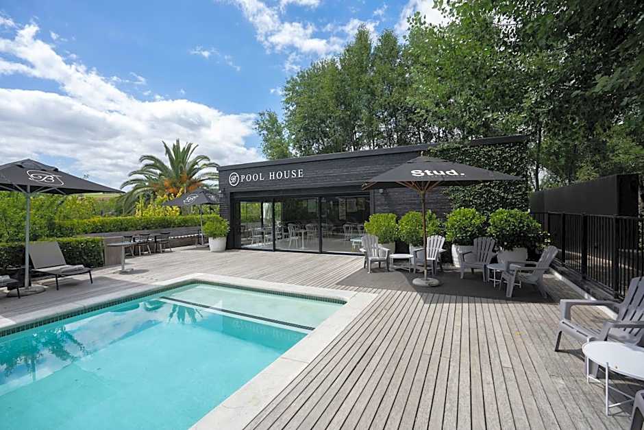 Brenaissance Wine & Stud Estate