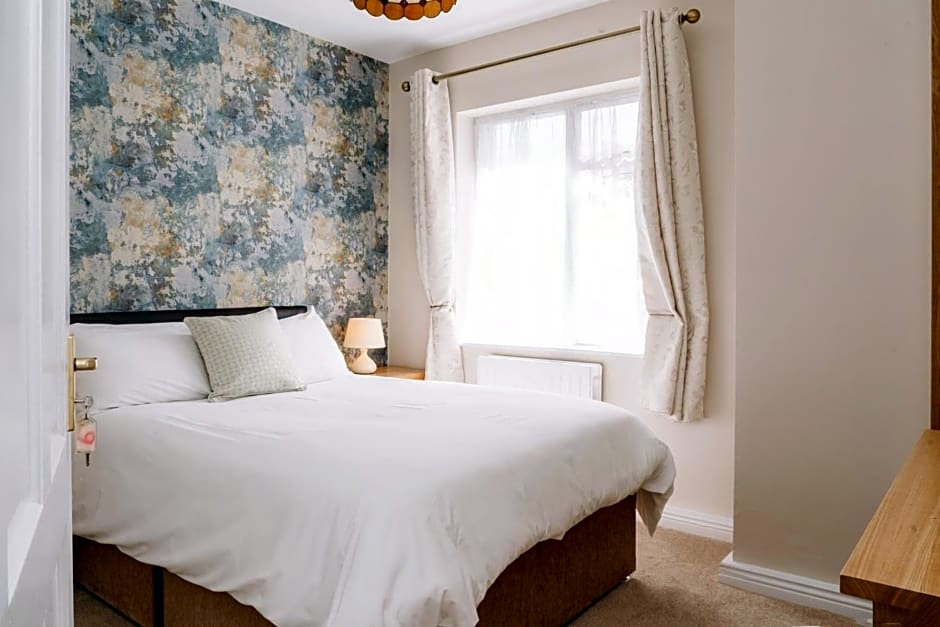 Plougastel House B&B