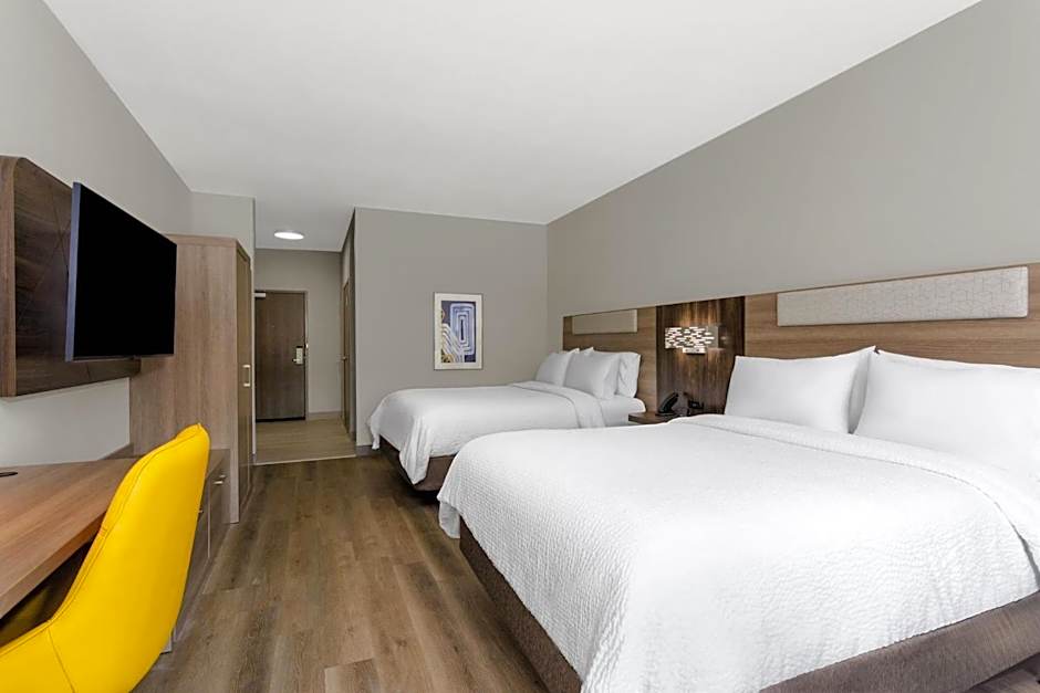 Holiday Inn Express & Suites Macclenny By IHG