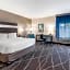 La Quinta Inn and Suites by Wyndham Houston Spring South