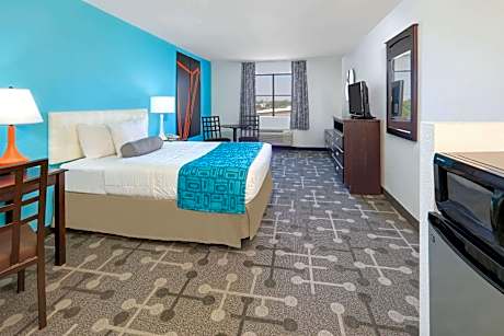 Queen Room - Non-Smoking