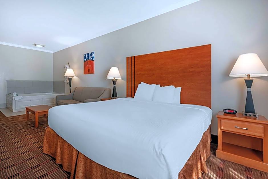 Best Western Clubhouse Inn & Suites