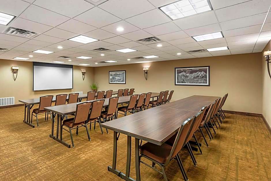 Best Western Cottontree Inn