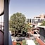 Inner-city 2 bedroom apartment - perfectly located