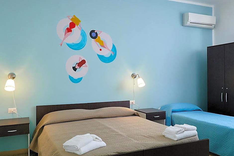 Soleē, Family Holidays & Hostelling