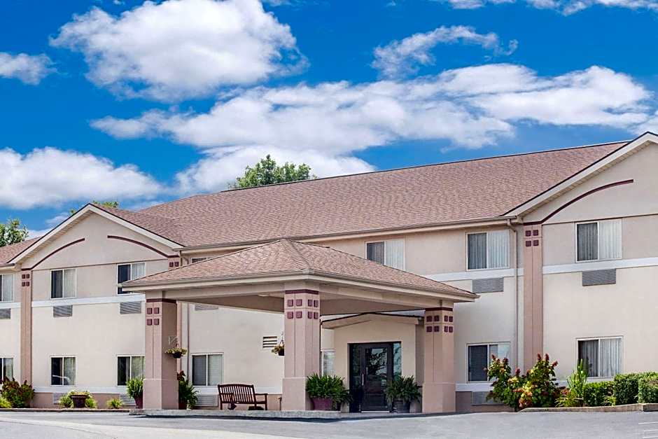 Super 8 by Wyndham Central City