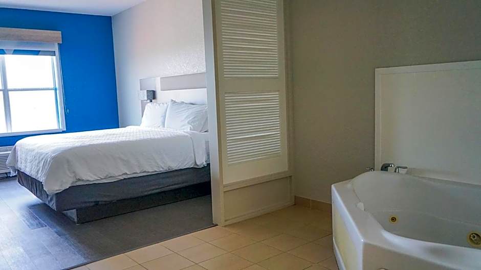 Holiday Inn Express & Suites Lakeland North - I-4 By IHG