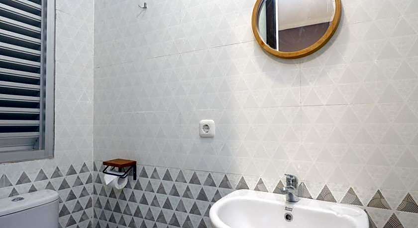 Sans Hotel Good Wish Semarang