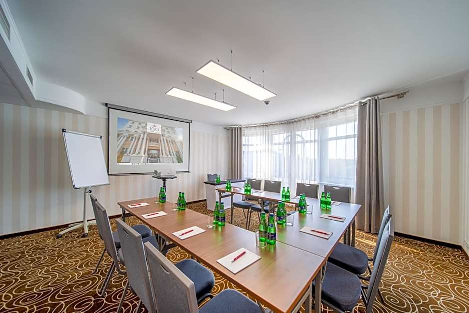 Hotel Lord - Warsaw Airport