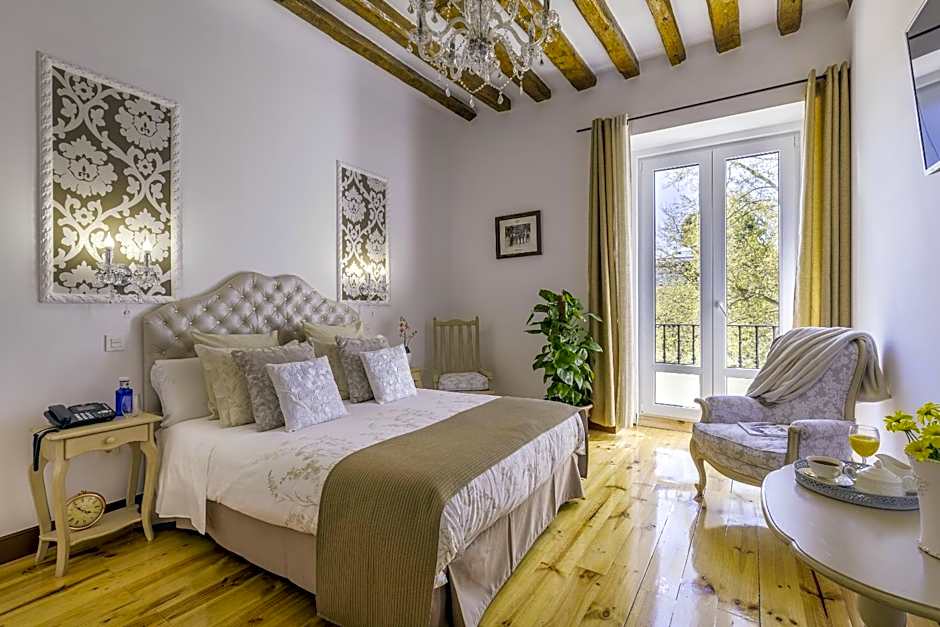 Oriente Palace Apartments