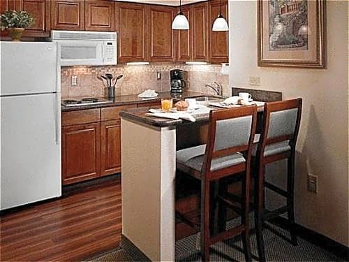 Staybridge Suites North Brunswick By IHG