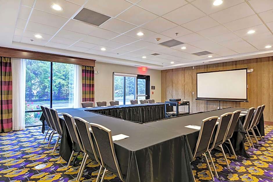Hampton Inn By Hilton Suites Ashland, Ohio