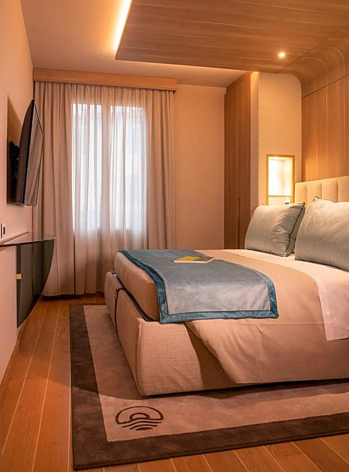 Miramare Suites