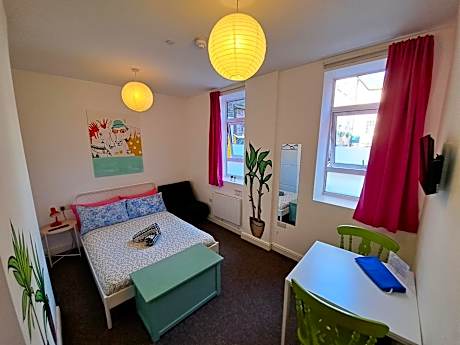 Deluxe Double Room with Ensuite