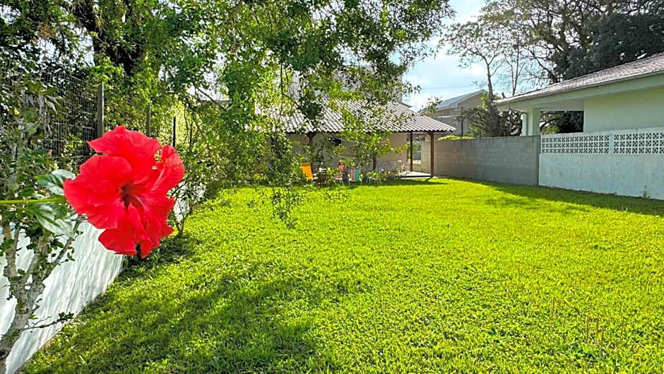 Casa Aconchegante a 100 metros da praia - NDI006