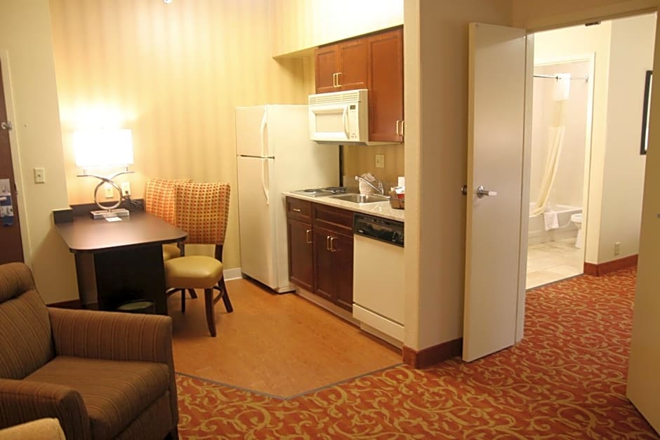 Hampton Inn & Suites Memphis East