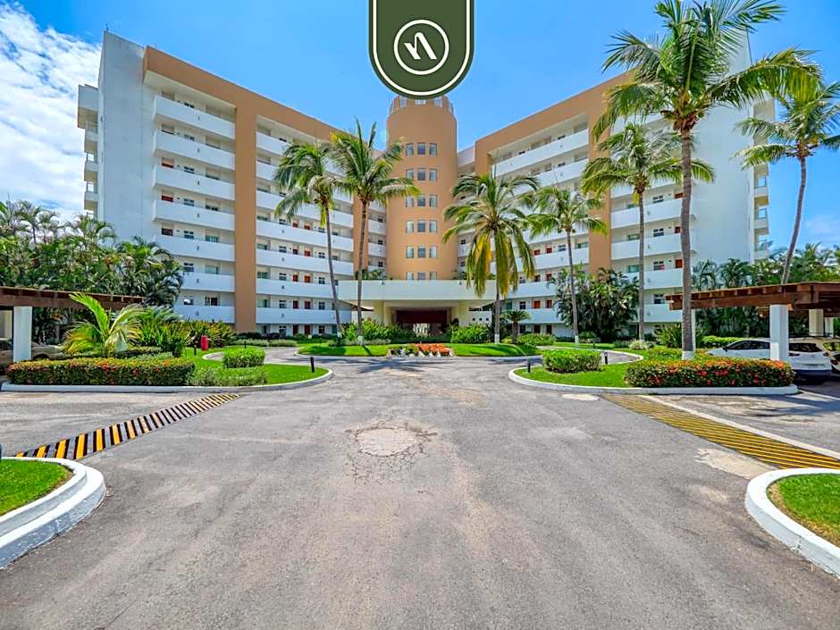 2BR Condo with Private Blacony - Oceean View
