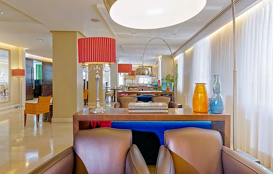 Prima Royale Hotel