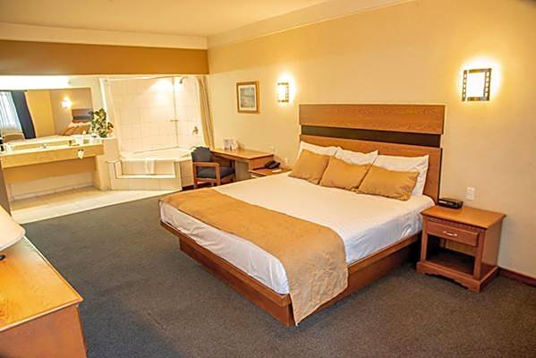American Inn Hotel & Suites Parral