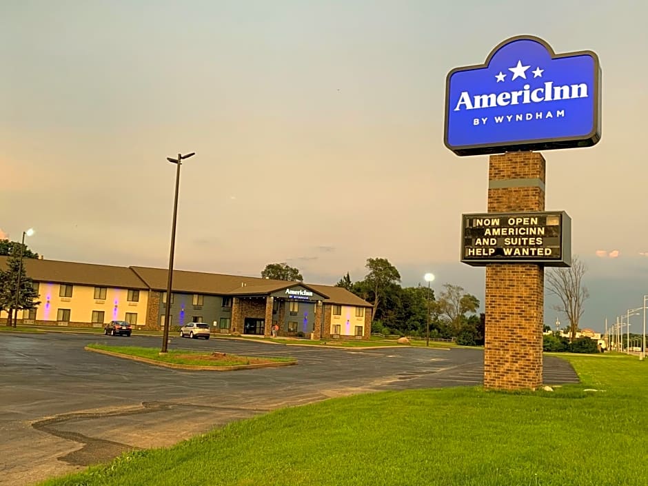 AmericInn by Wyndham Prairie du Chien