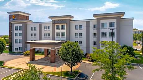 La Quinta Inn & Suites by Wyndham Columbus - Edinburgh