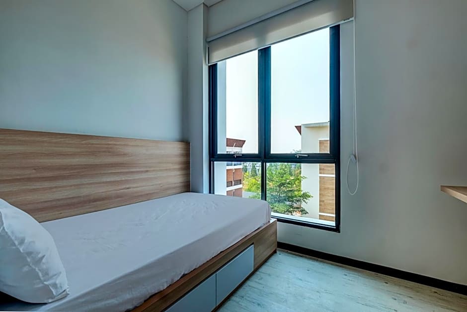 OYO Life 93289 Jelita Residence 2