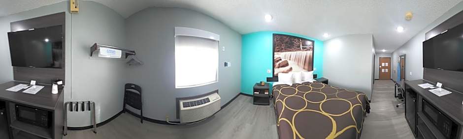 Super 8 by Wyndham Emporia