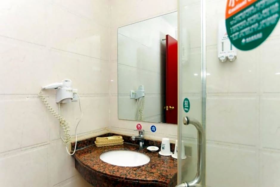 GreenTree Inn Jiangsu Wuxi Jiangyin Xinqiao Taixin Road Express Hotel