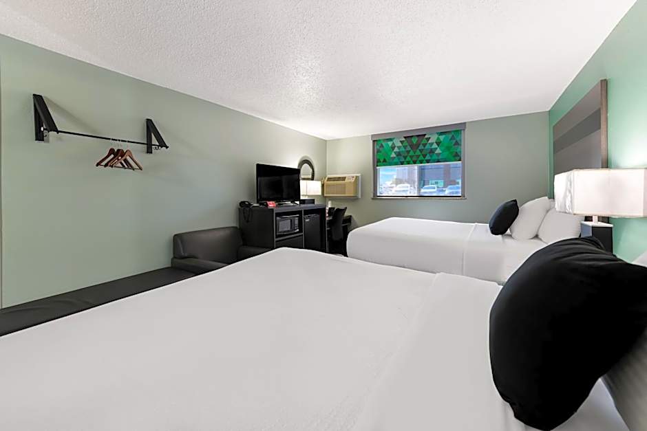 Baymont by Wyndham Liberty MO