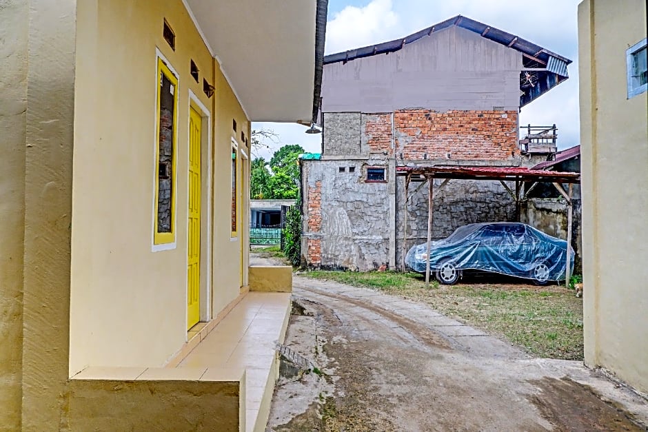 SPOT ON 91980 Kost Beringin 4