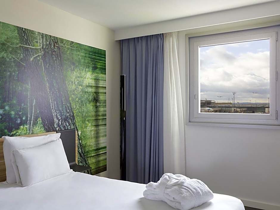 Novotel Paris Charles-de-Gaulle Airport