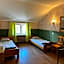Hostel Retro