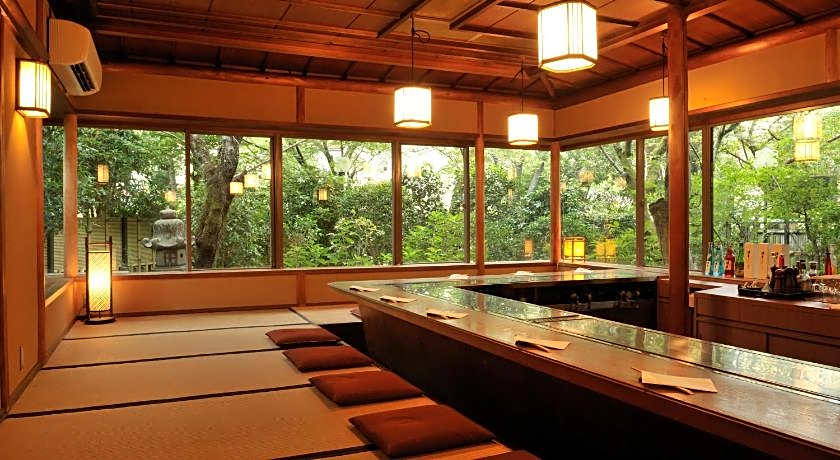 Kyoto Uji Hanayashiki Ukifune-En