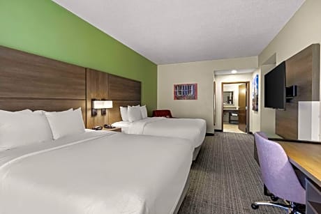 2 Queen Beds Suite Nonsmoking
