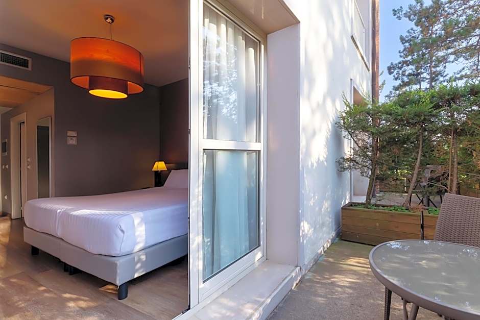Admiral Park Hotel