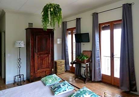 Double Room with Mountain View