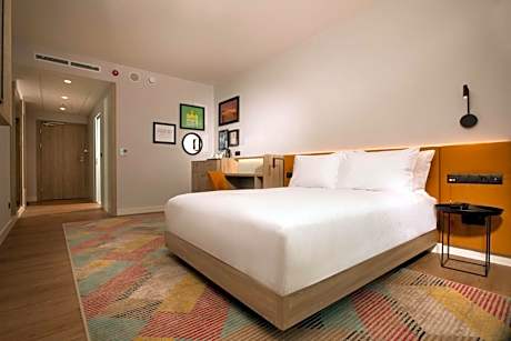 Queen Room - Mobility Access