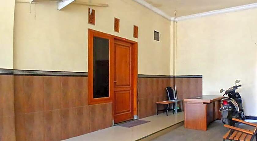 RedDoorz @ Dien Homestay Syariah Alun-alun Pasuruan