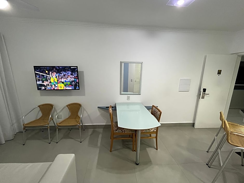 FLAT RIVIERA COM VISTA MAR A 150m DA PRAIA !