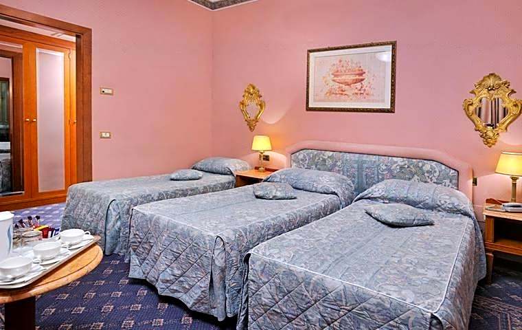 Hotel Mecenate Palace
