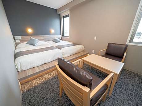 Standard Twin Room - Non-Smoking