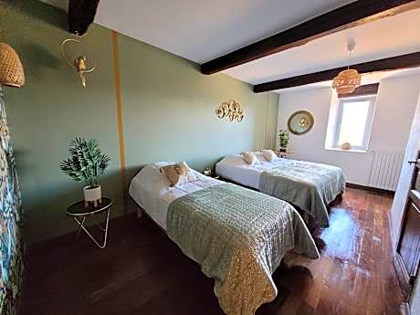 Comfort Triple Room with Shower